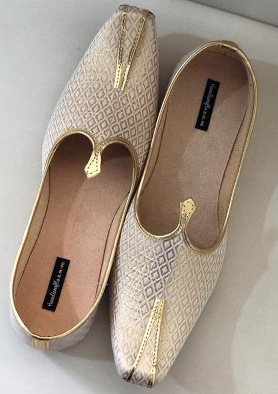 Jutties & Designer Shoes